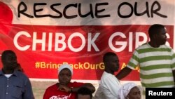 Người làng Chibok biểu tình yêu cầu giải cứu các nữ sinh.