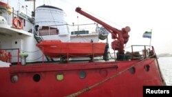 Captain Khayyam, kapal tanker berbendera Sierra Leone, terlihat di Pangkalan Laut Tripoli setelah penjaga pantai Libya menangkapnya, 13 Februari 2016.