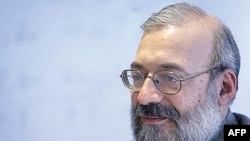 Người đứng đầu về nhân quyền của Iran Mohammad Javad Larijani đã cố gắng nhưng không thành công để đòi bãi bỏ cuộc bỏ phiếu về nghị quyết