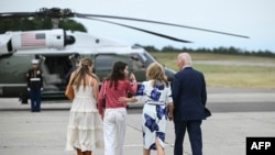 29 Haziran 2024 - Başkan Biden, eşi Jill ve torunları haftasonu Camp David'de buluştu.