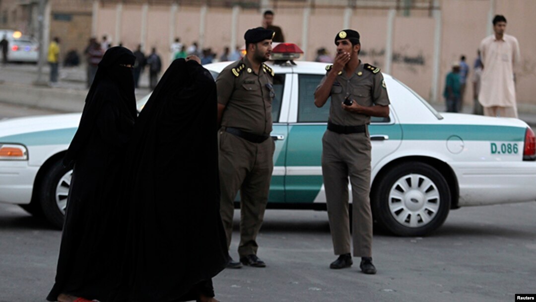 Polisi Saudi Arabia siaga di ibu kota Riyadh (foto: ilustrasi). Pihak berwenang Saudi sedang menahan seorang ulama terkemuka Saudi tanpa tuduhan.