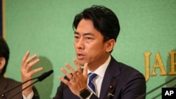 日本执政党自民党总裁选举候选人、日本前环境大臣小泉进次郎在日本全国新闻俱乐部(Japan National Press Club)的一场辩论会上发言。(2024年9月14日）