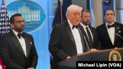 特朗普总统在白宫记者协会晚宴枪击事件发生后，在白宫举行的新闻发布会上发表讲话。(2026年4月25日)