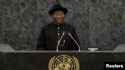 shugaba Goodluck Jonathan yana jawabi a wajen taron koli na 68 a zauren Majalisar Dinkin Duniya 