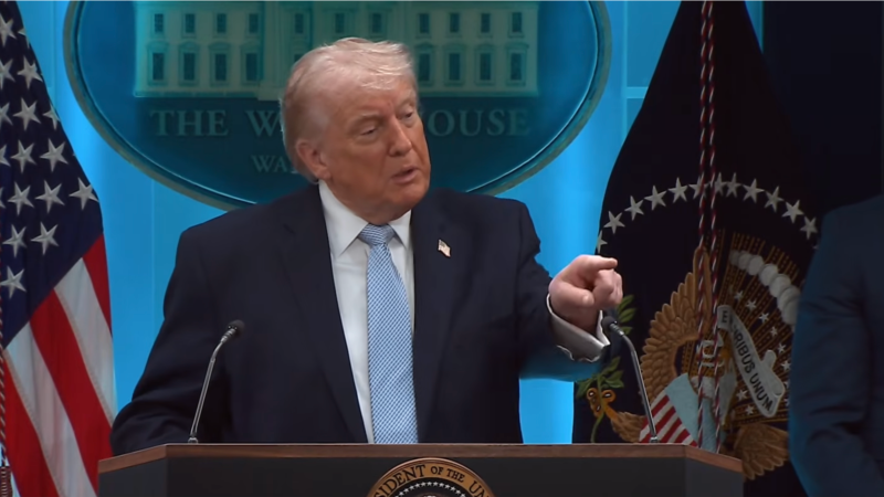 واکنش ترامپ به سرمقاله وال‌استریت ژورنال: پیروزی علیه جمهوری اسلامی «زودرس» نیست