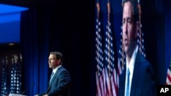 El precandidato presidencial republicano, el gobernador de Florida, Ron DeSantis, habla durante la Conferencia de Políticas de la Coalición de Fe y Libertad en Washington, el viernes 23 de junio de 2023. (Foto: AP)