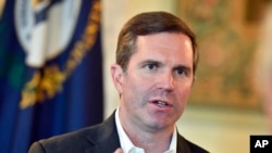 El gobernador de Kentucky, Andy Beshear.