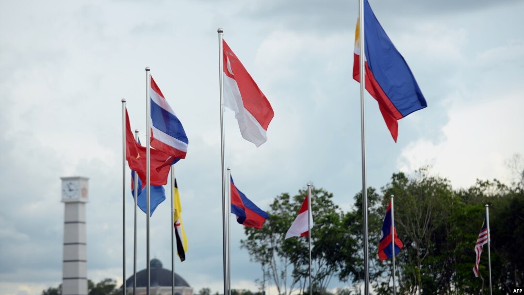 The flags of member nations of the Association of Southeast Asian Nations (ASEAN) are pictured in Bandar Seri Begawan, April 24, 2013. 