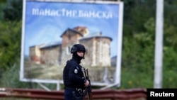 Kosovski policajac u Banjskoj posle incidenta u septembru 2023. (Foto: REUTERS/Ognen Teofilovski)