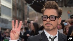 Aktor AS Robert Downey Jr tiba dalam pemutaran perdana Iron Man 3 di London. (Foto: Dok)