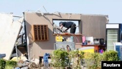 Autoridades continúan en la búsqueda de seis personas desaparecidas, cuatro de ellas habían buscado refugio en los acantarillados.