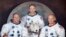 Kru Apollo 11 dari kiri, Neil Armstrong (komandan), Michael Collins (pilot), Edwin E. "Buzz" Aldrin (pilot). Apollo 11 adalah misi berawak pertama yang mendarat di permukaan bulan, 30 Maret 1969. (Foto: NASA via AP)