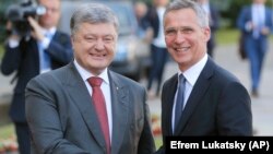 Петро Порошенко і Єнс Столтенберґ у Києві