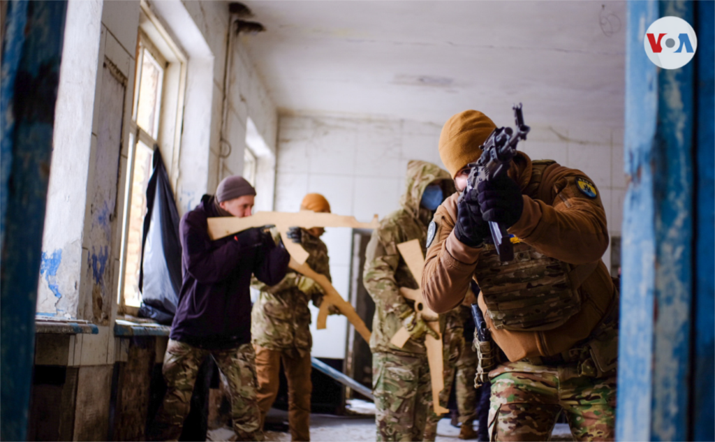 Los entrenamientos se realizan en edificios abandonados cerca de Kiev.&nbsp;