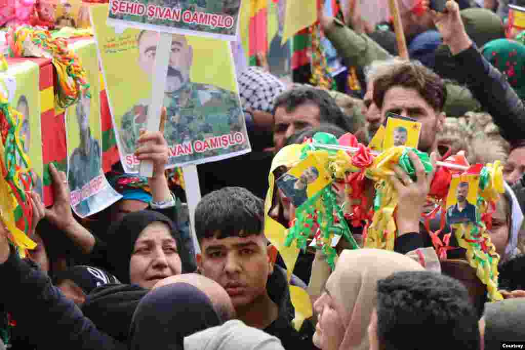 A funeral service for 12 members of the Syrian Democratic Forces (SDF) was held in al-Qamishli on Wednesday.