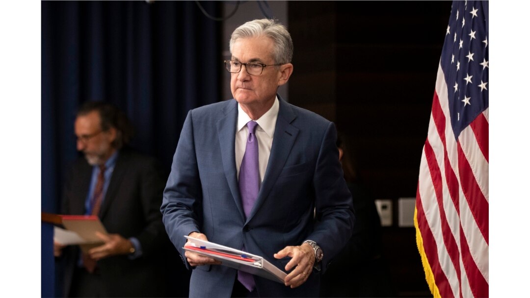 Federal Reserve Chairman Jerome Powell walks to the podium during a news conference in Washington, July 31, 2019.