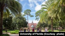 Students walk on the University of Florida campus.