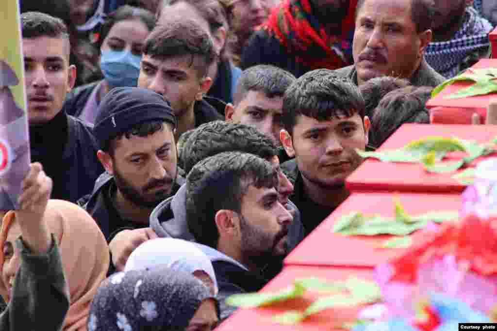 A funeral service for 12 members of the Syrian Democratic Forces (SDF) was held in al-Qamishli on Wednesday. 