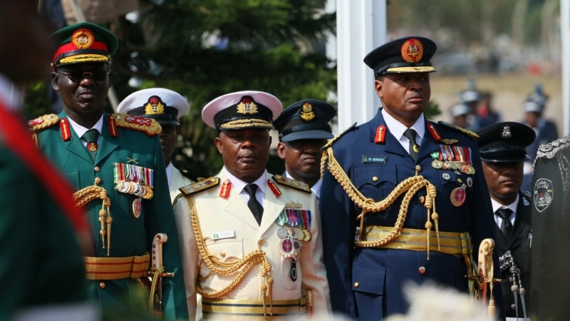 Acculée par les élus, l'armée nigériane se restructure