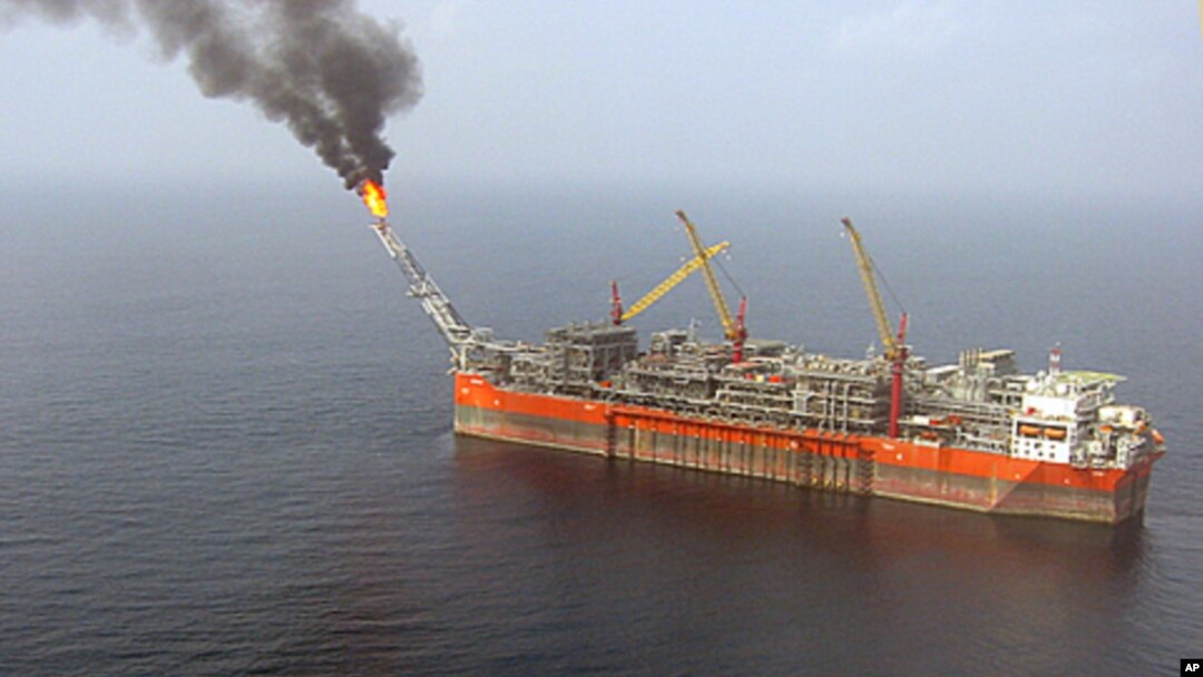 An aerial view 120 kms off the coast of Nigeria, south of Lagos, shows the FPSO (Floating, Production, Storage and Offloading) Bonga unit, (2008 file photo).