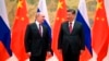 中国国家主席与俄罗斯总统普京2022年2月4日在北京举行会谈前合影 （美联社）