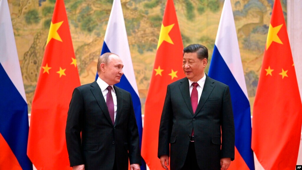 Tổng thống Nga Vladimir Putin và Chủ tịch Trung Quốc Tập Cận Bình trước khi tham gia hội đàm hôm 4/2 ngay trong ngày khai mạc Thế vận hội mùa đông ở Bắc Kinh.