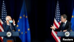 کنفرانس خبری مشترک آنتونی بلینکن، وزیر خارجه ایالات متحده، با جوزپ بورل، رئیس سیاست خارجی اتحادیه اروپا (۱۸ بهمن ۱۴۰۰)
