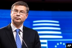 欧盟委员会执行副主席兼贸易专员瓦尔迪斯-东布罗夫斯基斯