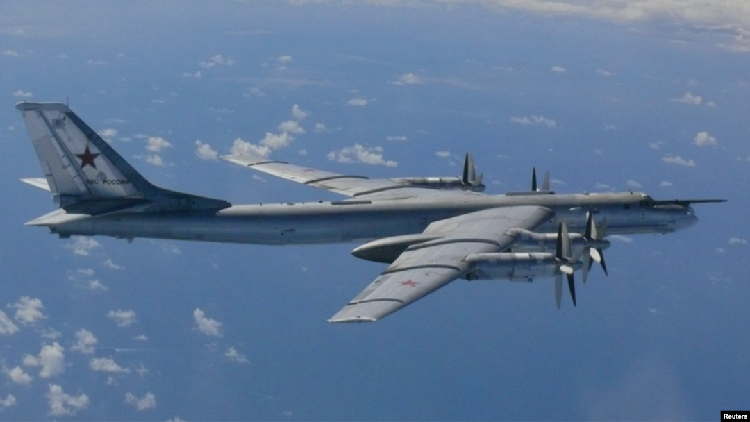Pesawat pembom Rusia Tu-95, salah satu pesawat Rusia yang melakukan serangan udara atas lokasi kelompok ISIS di Suriah (foto: dok).