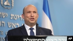 Perdana Menteri Israel Naftali Bennett berbicara di Yerusalem (foto: dok).