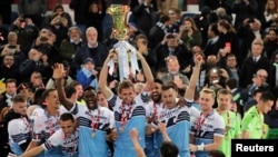 La Lazio de Rome célèbre sa victoire en Coupe d'Italie le 15 mai 2019.