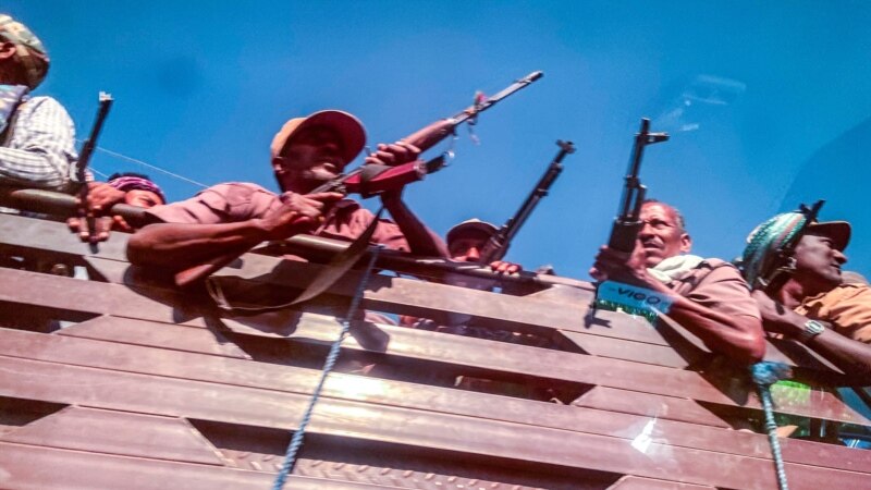Ethiopian Forces Battle Tigrayans as Refugees Head to Sudan