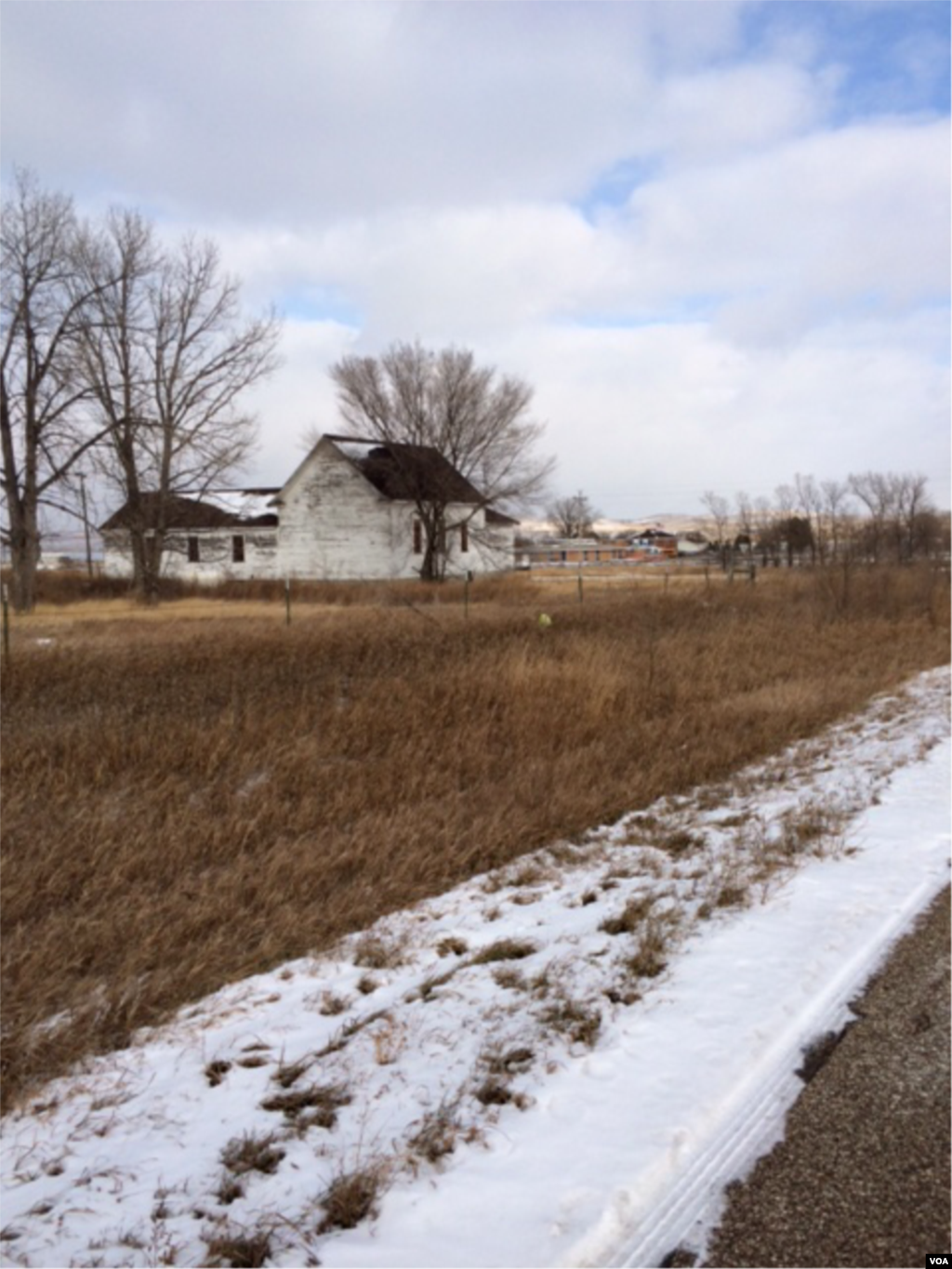 Gereja di Cannon Ball, North Dakota (1/12). (Aru Pande/VOA)