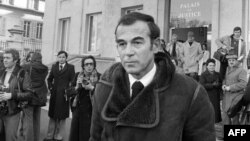 Robert Badinter, 18 janar, 1977, Troye, Francë.