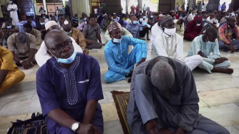 Le Nigeria vaccine dans les lieux de culte
