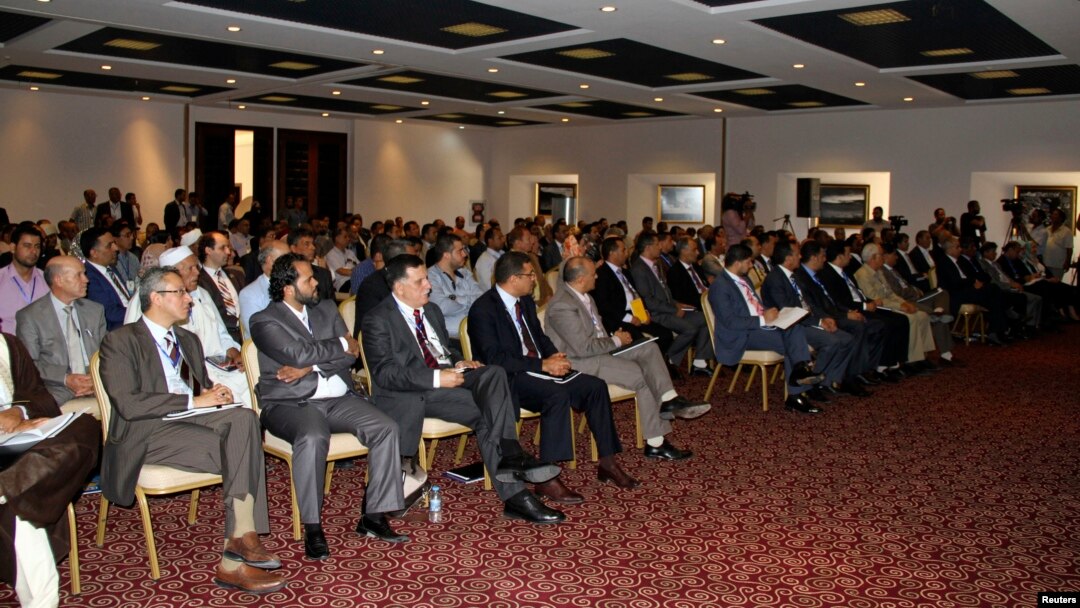 Para anggota parlemen Libya melakukan sidang di Tobruk (foto: dok).