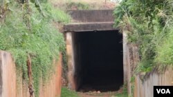 Late Ugandan strongman Idi Amin built the pictured chamber on the grounds of Buganda Lubiri Palace to store weapons and ammunition, but it was later used for torture. The chamber is now part of a guided tour. (H. Athumani for VOA)