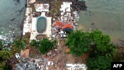 印尼万丹地区遭受海啸袭击的凯伊黛海滩