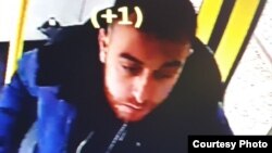 荷兰警方逮捕了乌得勒支市有轨电车枪击事件的一名嫌疑人，37岁的土耳其裔男子戈克曼·塔尼斯。