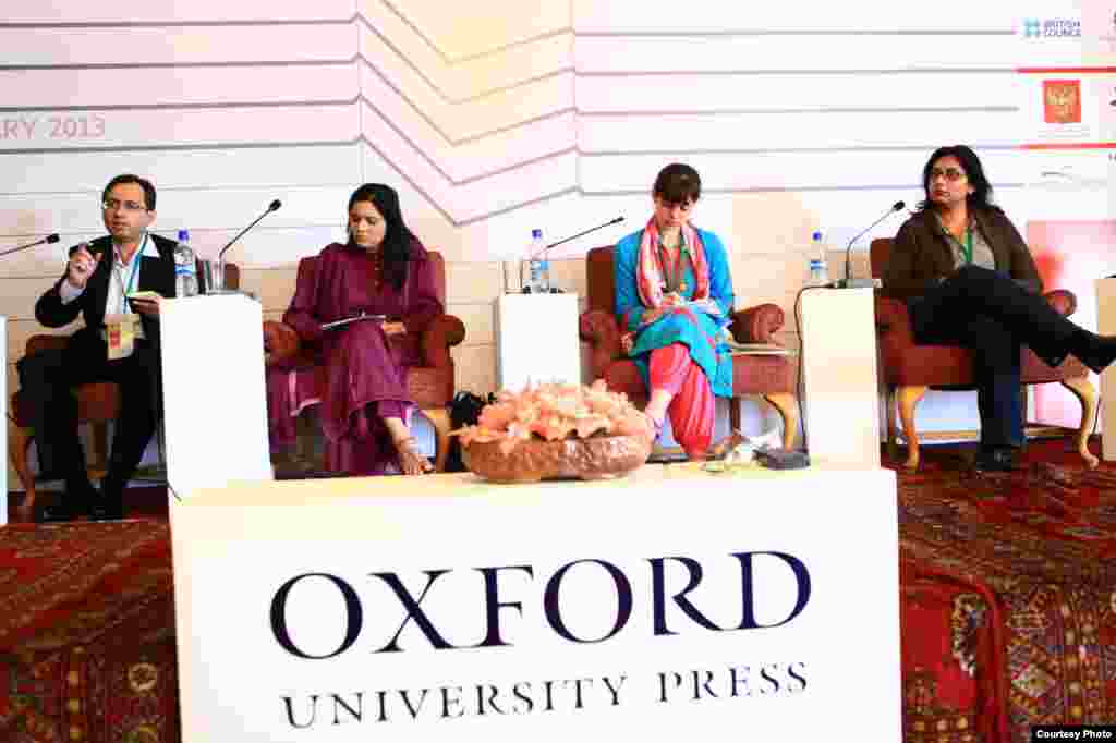 ایک نشست کا منظر