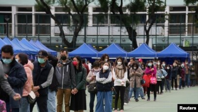 香港疫情恶化日确诊破千前卫生高官 破万也不意外