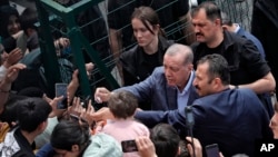 قرار است دور دوم انتخابات ریاست جمهوری ترکیه بین رجب طیب اردوغان و کمال قلیچداراوغلو به روز یکشنبه ۲۸ می برگزار شود. 