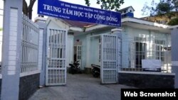 Trung tâm học tập cộng đồng do UBND phường Phù Thủy quản lý, được cho là nơi ông Trần Văn Trí bị các dân quân hành hung. Photo SGGP.
