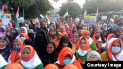 হিজাব বিতর্কের অবসান চেয়ে প্রতিবাদ সমাবেশ, ছবি-দ্য ওয়াল 