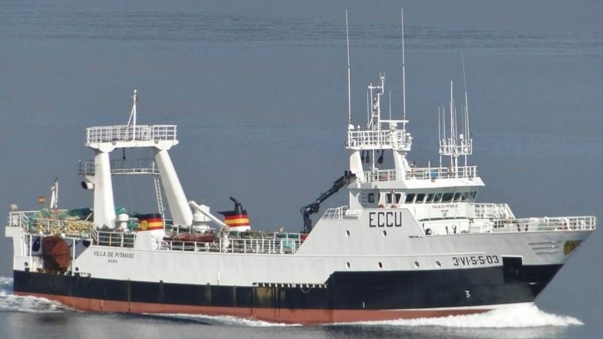 Spanish fishing boat sinks in Canada;  7 Dead, 14 Missing