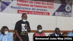 Livraison du rapport sur les droits humains à Yaounde, le 9 février 2022.