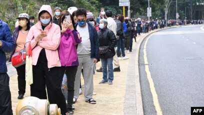 香港每日确诊感染高速增长封城与否令港府头大