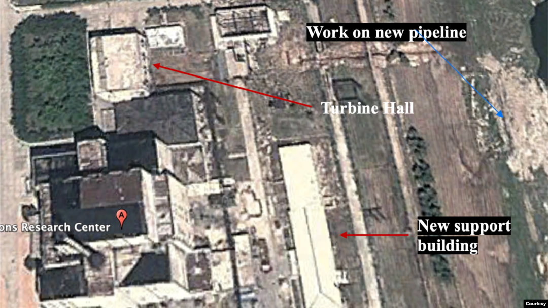 Ảnh vệ tinh chụp một phần lò phản ứng 5 MWe [Heinonen-Yongbyon], tháng 5/2013.