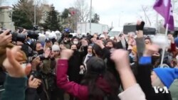 Jinên Stenbolî Krîza Aborîyê Protesto Kir