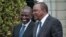 Président Uhuru Kenyatta (D) na vice-président William Ruto, bango babale ya Kenya, na Nairobi, Kenya, 30 aout 2018.